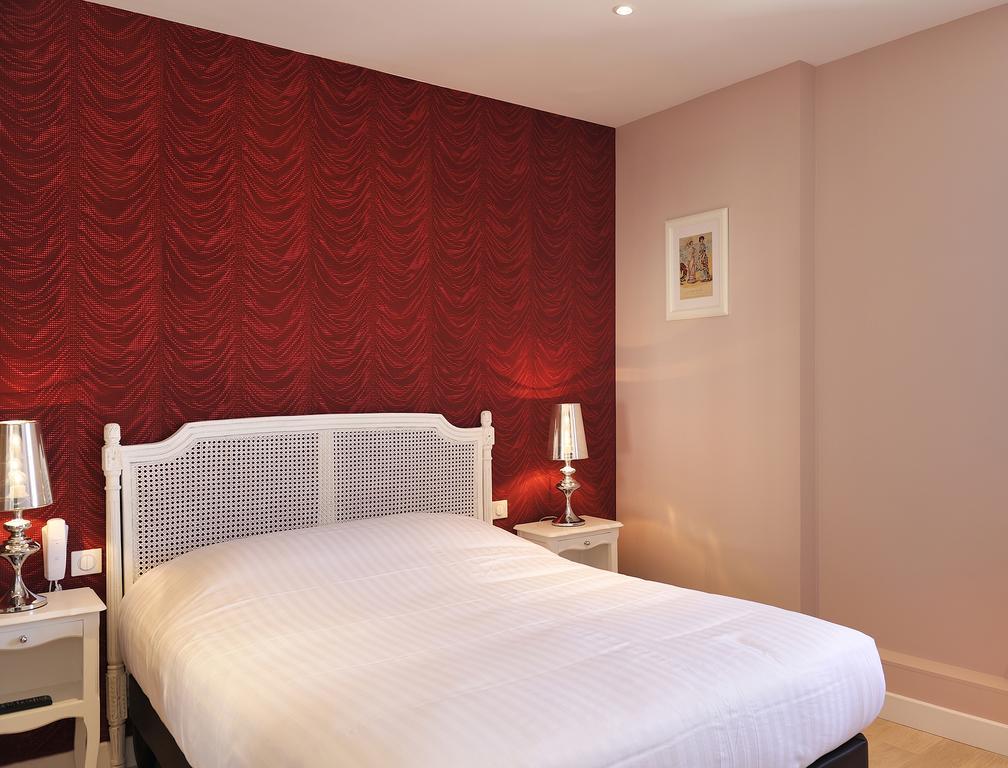 Auberge Du Grand Dauphin Dhuizon Rom bilde